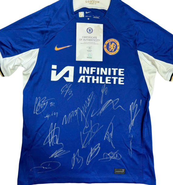 Áo đấu Chelsea mùa giải 2023-2024 có chữ ký của toàn đội