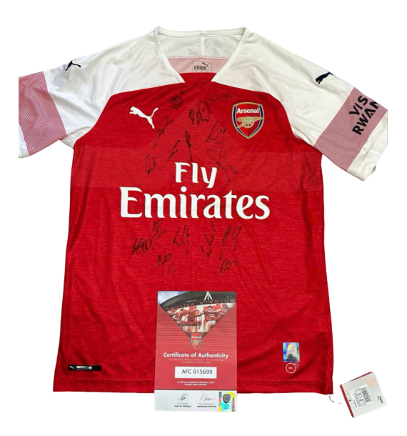 Áo đấu Arsenal mùa giải 2018-19 có chữ ký