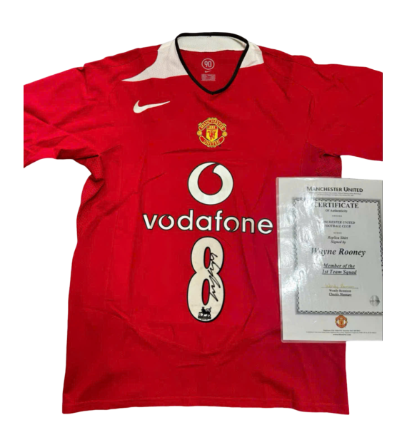 Áo đấu Manchester United năm 2004 có chữ ký của Wayne Rooney