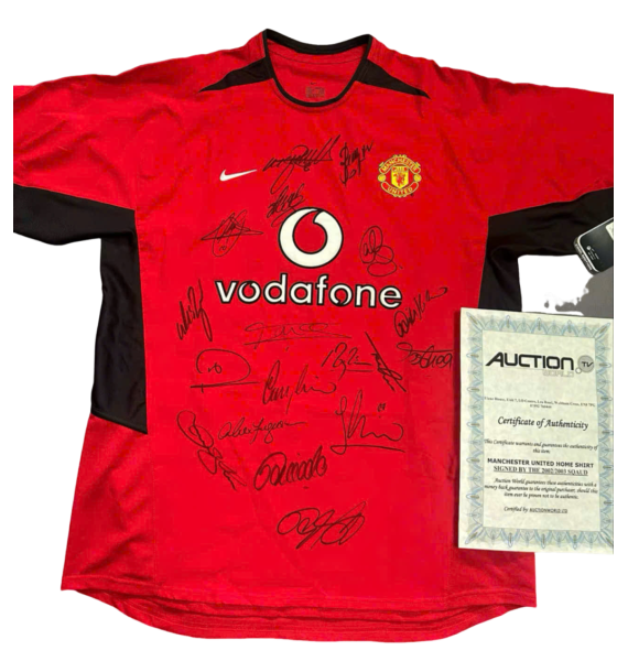 Áo đấu Manchester United mùa giải 2002-2003 có chữ ký của toàn đội - Beckham và Van Nistelrooy