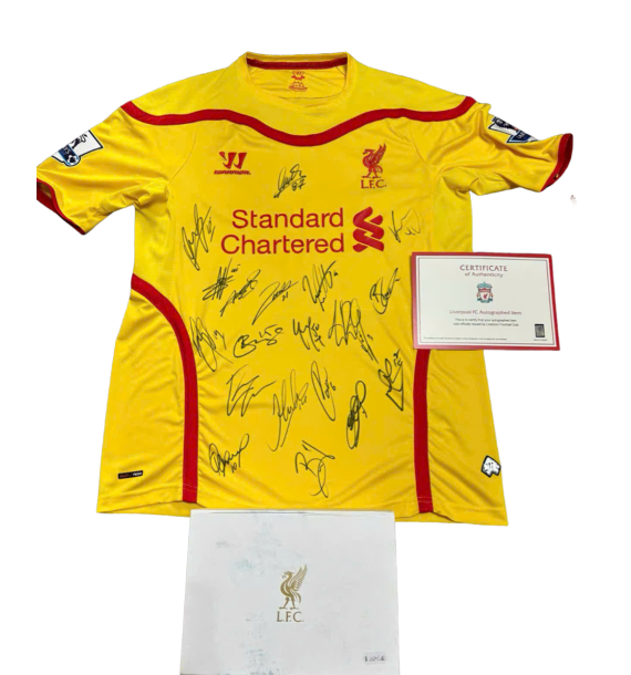 Áo đấu Liverpool mùa giải 2014-2015 có chữ ký của toàn đội