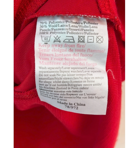 Áo đấu Manchester United 2001/2002 có chữ ký của Sir David Beckham 