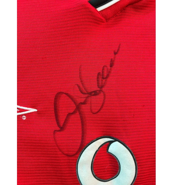 Áo đấu Manchester United 2001/2002 có chữ ký của Sir David Beckham 