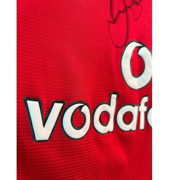 Áo đấu Manchester United 2001/2002 có chữ ký của Sir David Beckham 